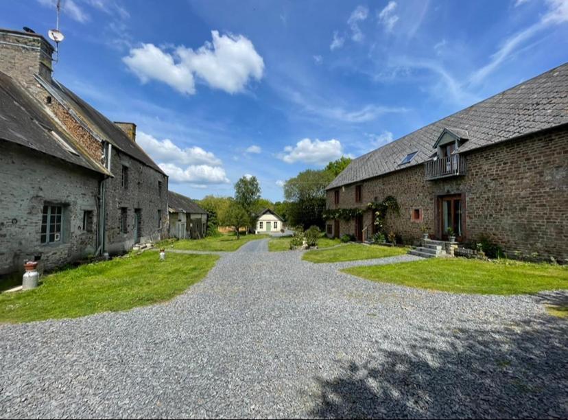 Les Rouges Terres Gites - La Laterie Saint-Amand  Esterno foto